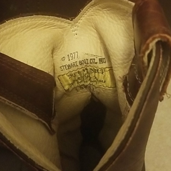 Boots - Picture 4 of 4